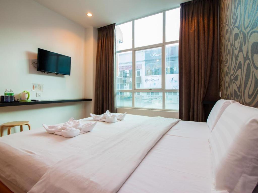 1 Hotel Taman Connaught Kuala Lumpur Ngoại thất bức ảnh