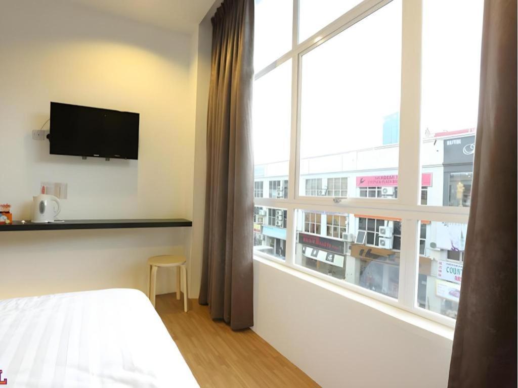 1 Hotel Taman Connaught Kuala Lumpur Ngoại thất bức ảnh