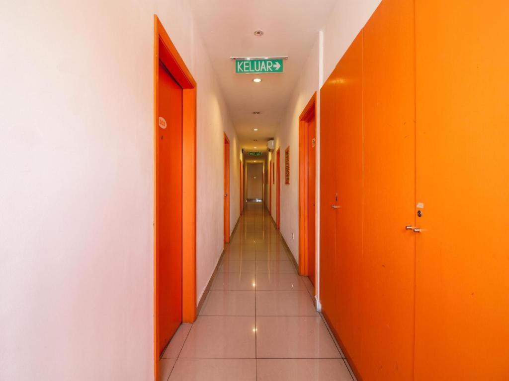 1 Hotel Taman Connaught Kuala Lumpur Ngoại thất bức ảnh