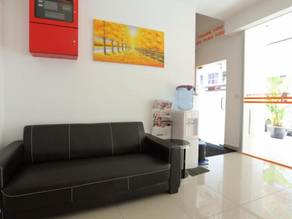 1 Hotel Taman Connaught Kuala Lumpur Ngoại thất bức ảnh