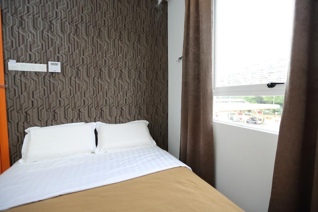 1 Hotel Taman Connaught Kuala Lumpur Ngoại thất bức ảnh